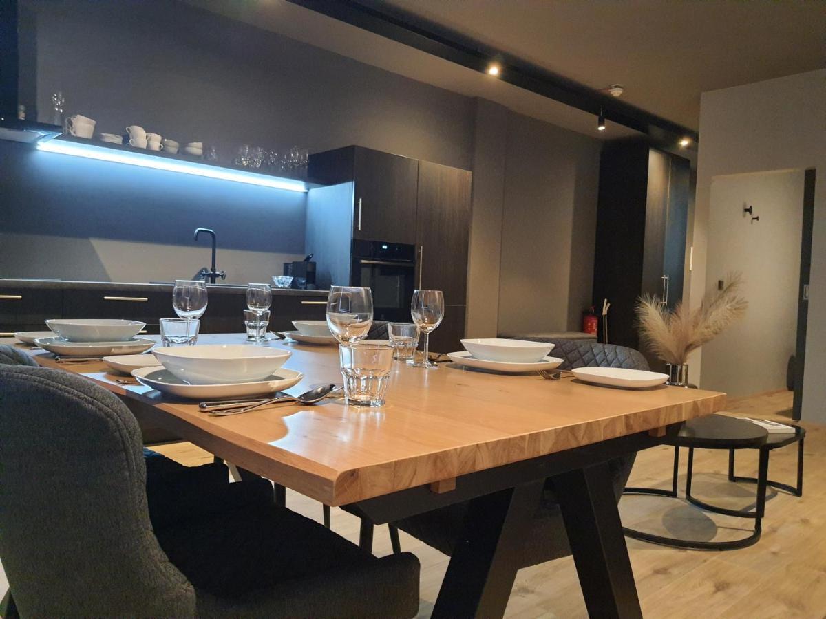 آكيورِيْري North Apartments Suites المظهر الخارجي الصورة